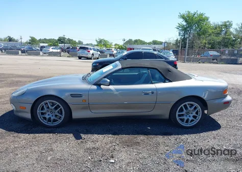 2001 Aston Martin Db7 Vantage z USA, uszkodzony, nr VIN SCFAB42301K401620